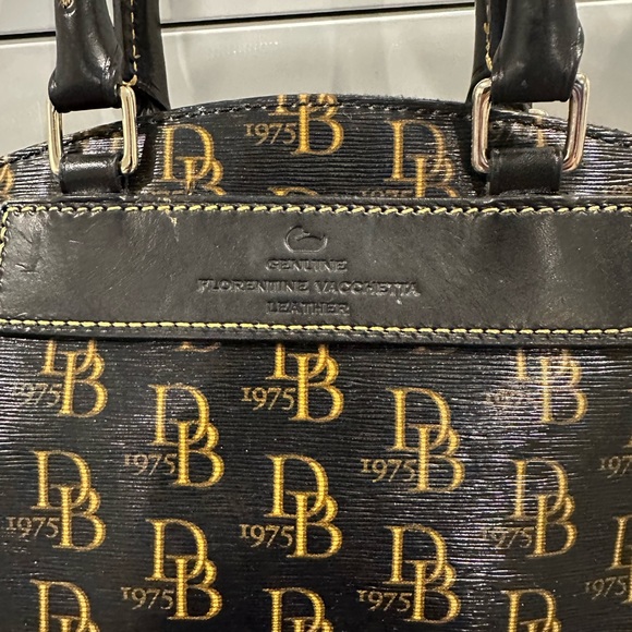 Dooney and Bourke satchel. - Picture 3 of 10